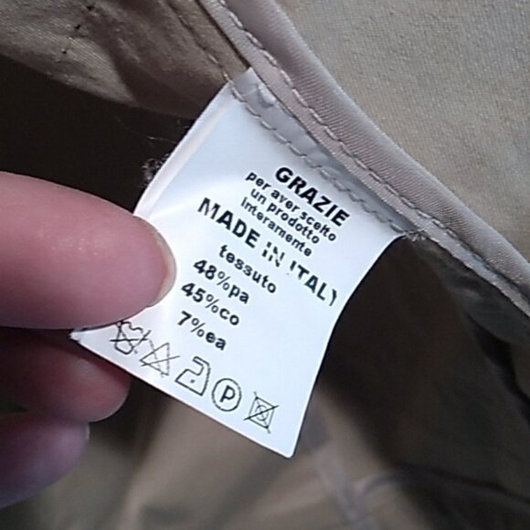 Beautiful Blazer Grazie Made in Italy Beige with Lace on bodice and cuffs - Picture 6 of 6